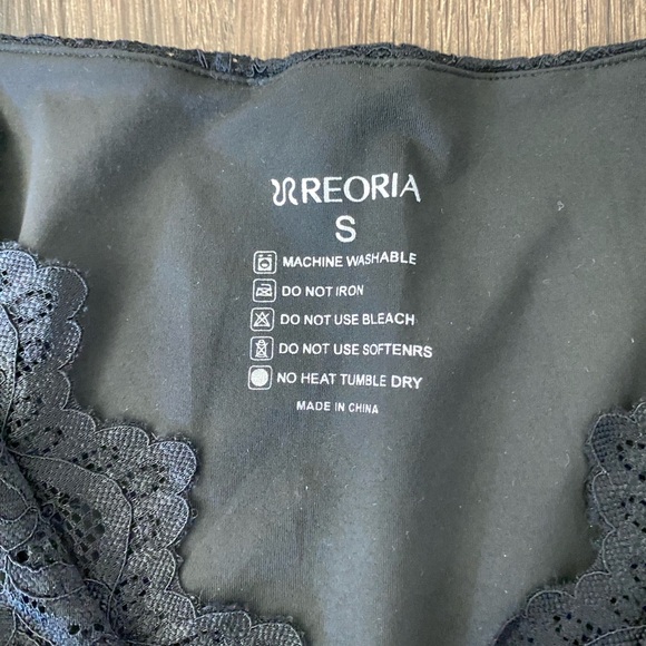 Women's black lace v-neck long sleeve top size small goth whimsygoth edgy sexy - Picture 4 of 9